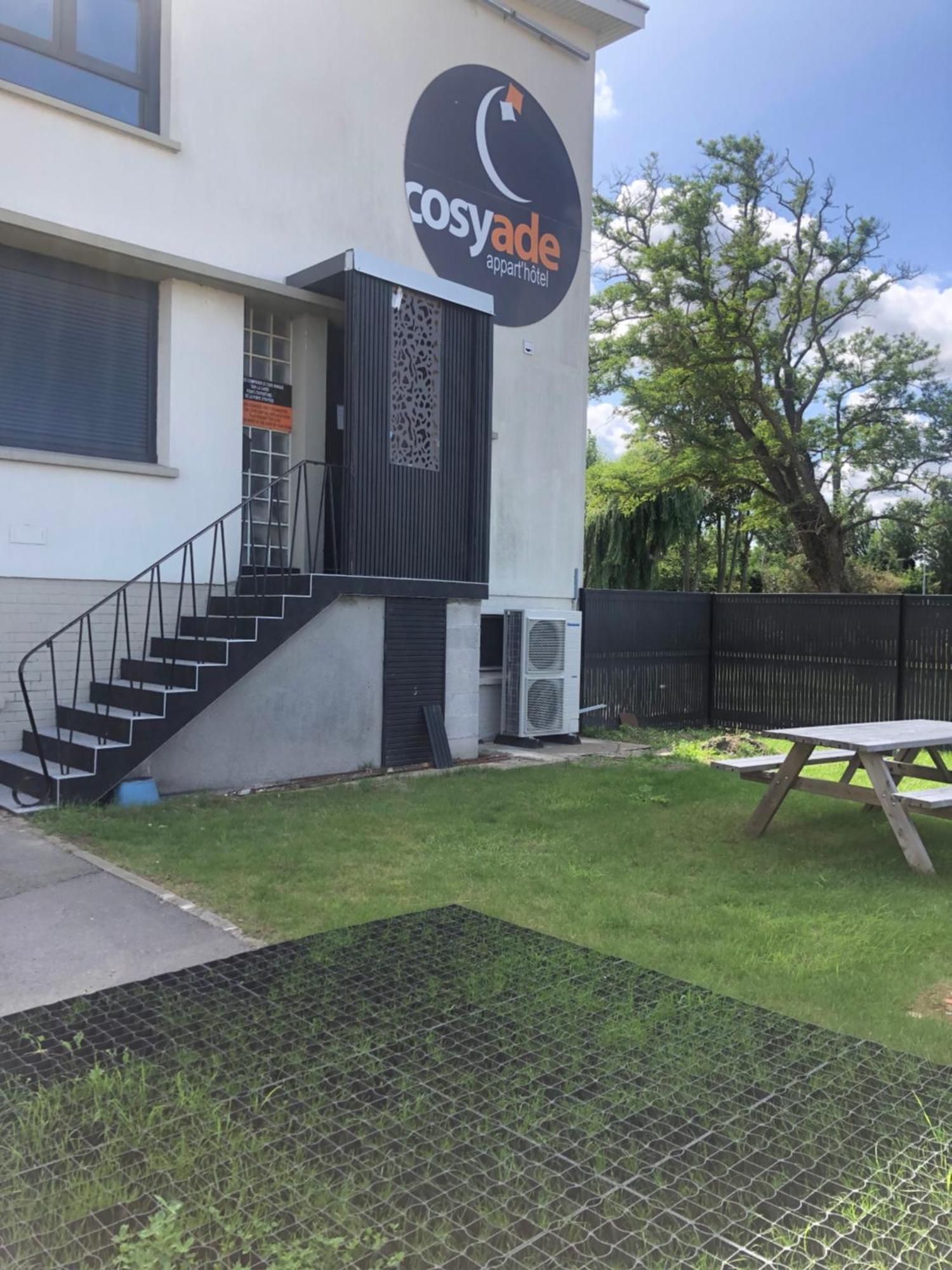 Residence Cosyade Equipee D'Un Parking Prive Gratuit Bourbourg Eksteriør bilde